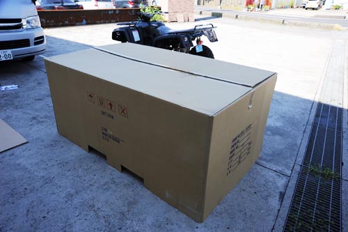 四輪バギーの梱包状態